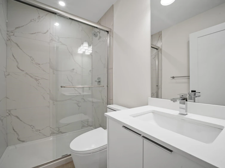 2-6070 Elgin Avenue, Burnaby, BC, V5H 3S4 - 18