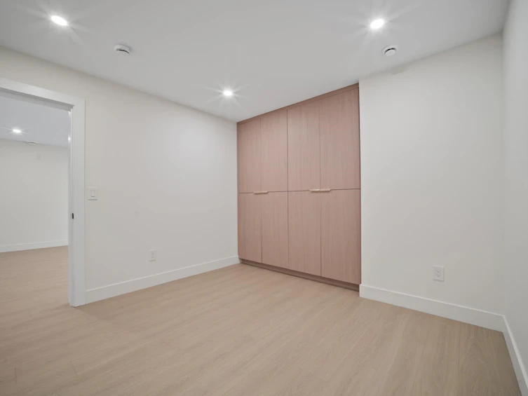 2-6070 Elgin Avenue, Burnaby, BC, V5H 3S4 - 21