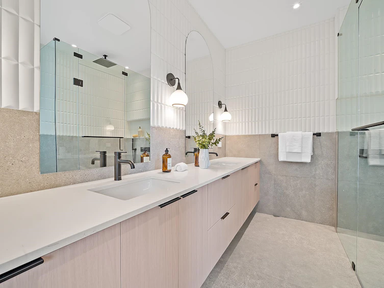 2-6070 Elgin Avenue, Burnaby, BC, V5H 3S4 - 14