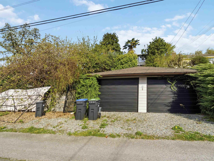 140 E Eighth Avenue, New Westminster, BC, V3L 4J7 - 38