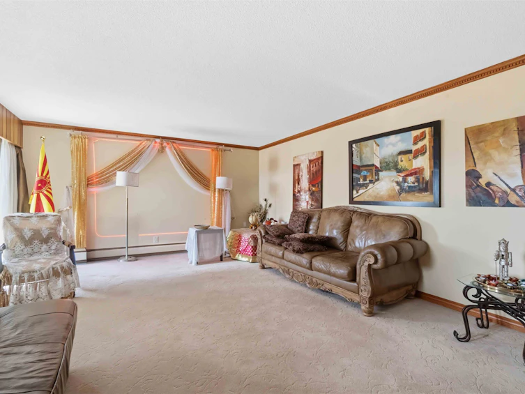 140 E Eighth Avenue, New Westminster, BC, V3L 4J7 - 6