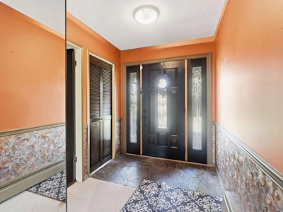140 E Eighth Avenue - 4