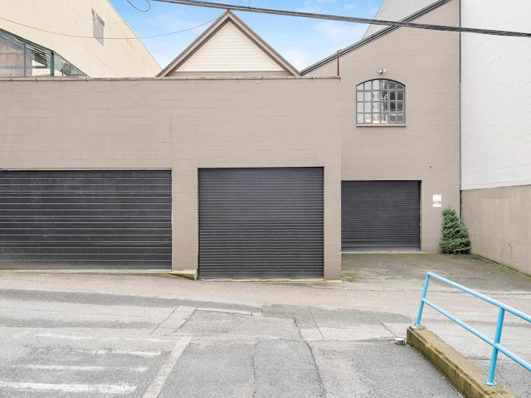 33 E 6th Avenue, Vancouver, BC, V5T 1J3 - 31