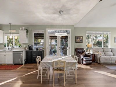 32976 Hawthorne Avenue - 3