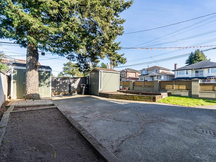 6851 Imperial Street, Burnaby, BC, V5E 1N4 - 34