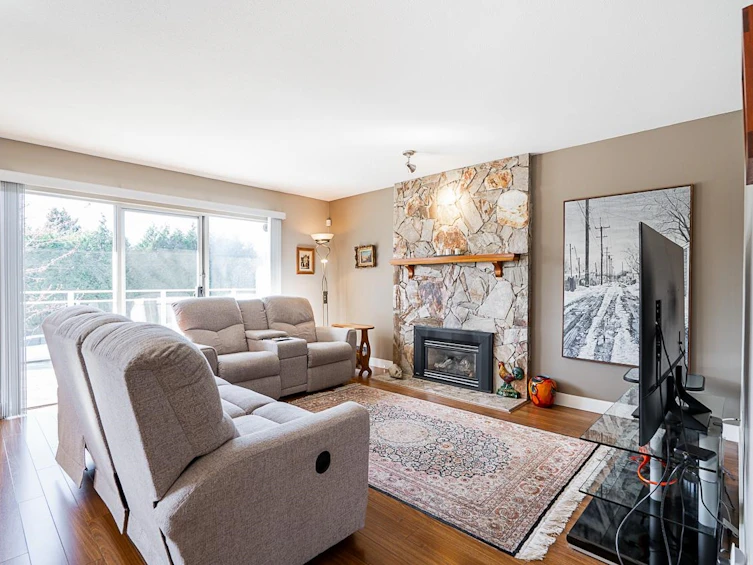 6851 Imperial Street, Burnaby, BC, V5E 1N4 - 5