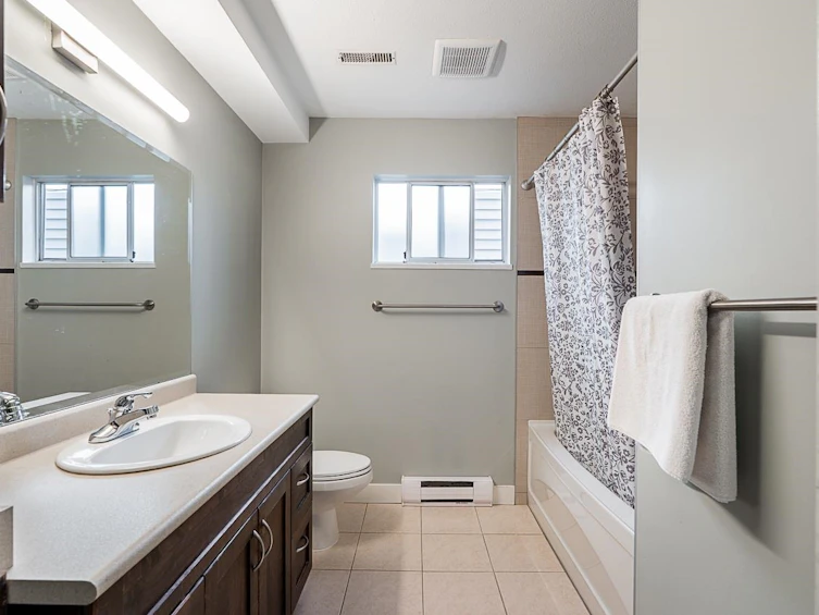 6851 Imperial Street, Burnaby, BC, V5E 1N4 - 32