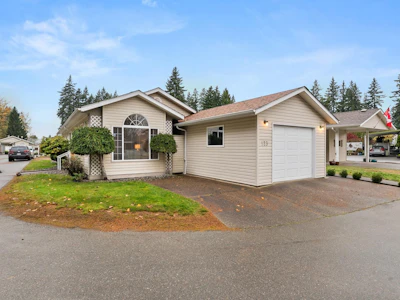 123-9080 198 Street - 3