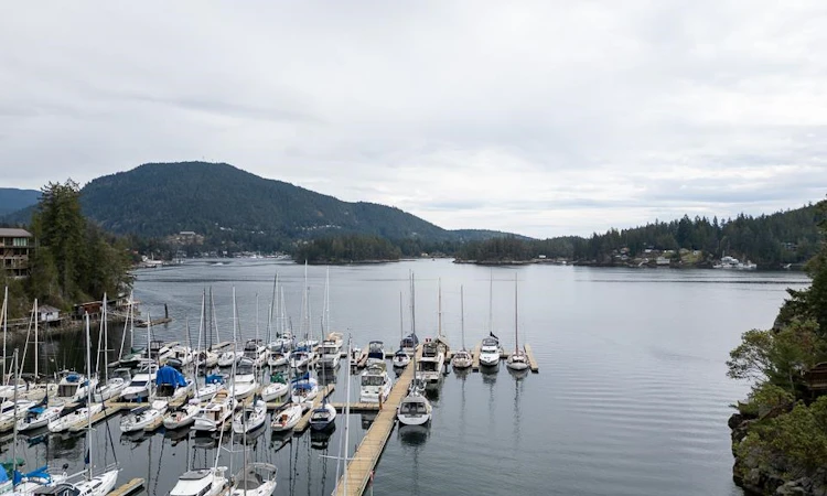 14-4622 Sinclair Bay Road