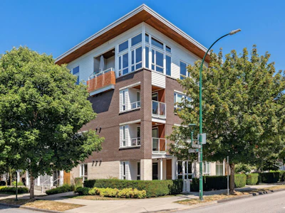 110-4080 Yukon Street - 2