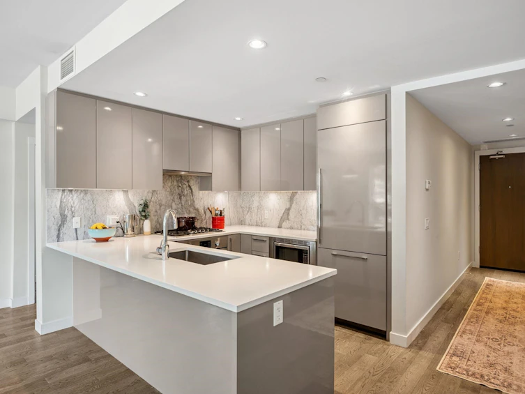 110-4080 Yukon Street, Vancouver, BC, V5Y 0L4 - 8