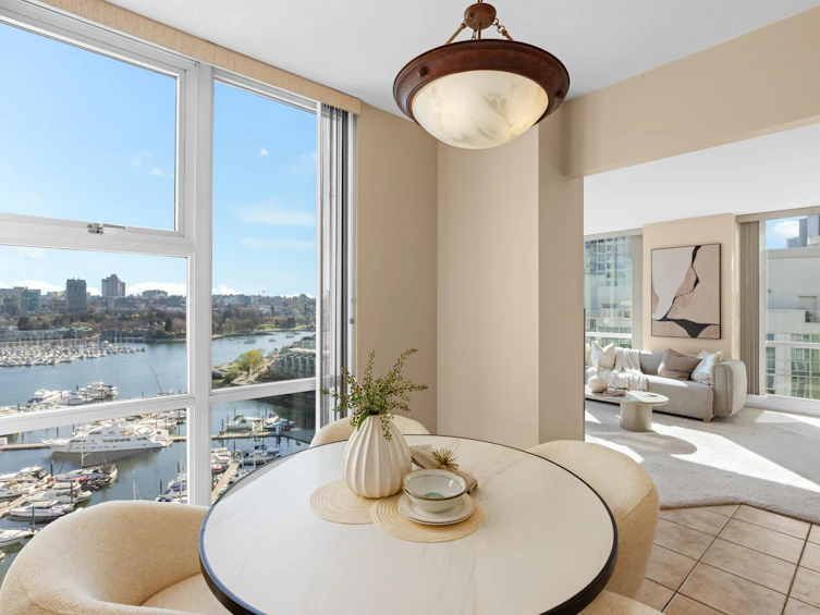 1703-1077 Marinaside Crescent, Vancouver, BC, V6Z 2Z5 - 6