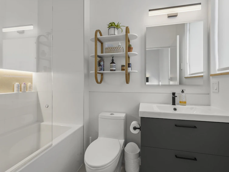 1065 E Pender Street, Vancouver, BC, V6A 4H9 - 28