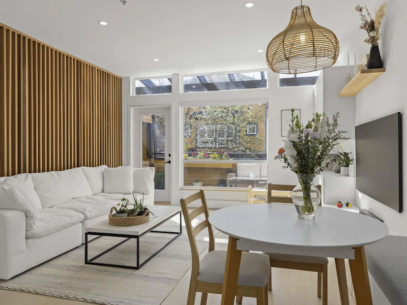 1065 E Pender Street, Vancouver BC V6A 4H9