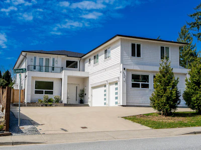 576 Linton Street - 2