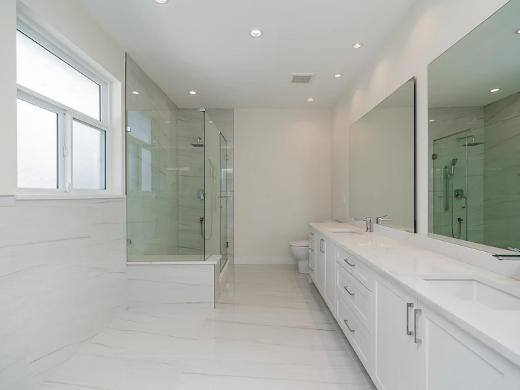 576 Linton Street, Coquitlam, BC, V3J 6J2 - 19