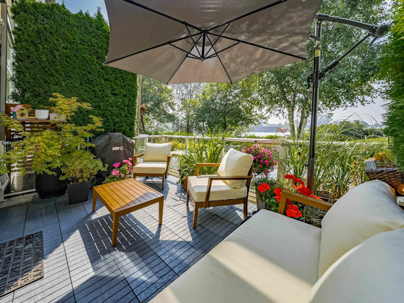 2162 E Kent Avenue South Drive, Vancouver BC V5P 4X2