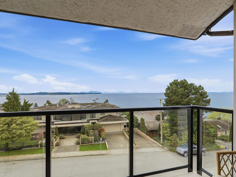 301-15041 Prospect Avenue, Surrey, BC, V4B 2B5 - 12