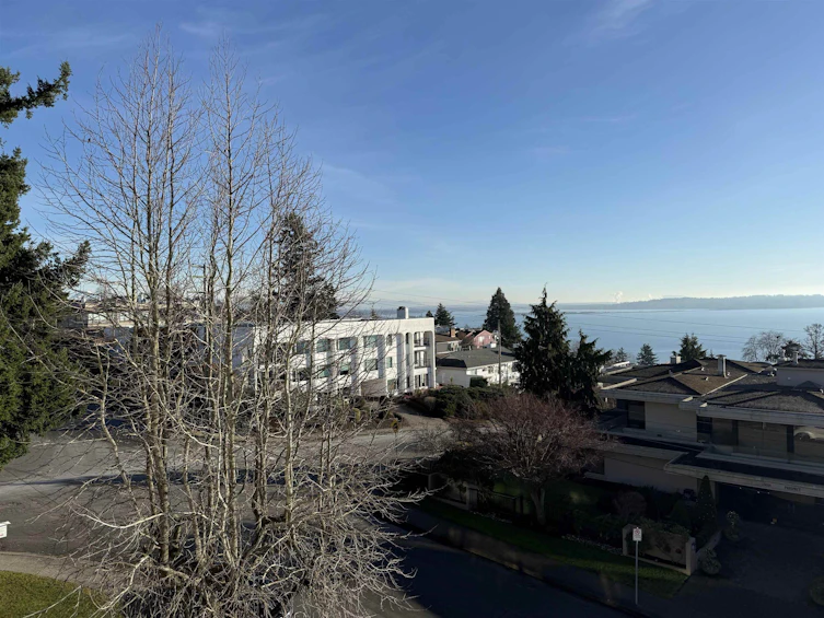 301-15041 Prospect Avenue, Surrey, BC, V4B 2B5 - 35