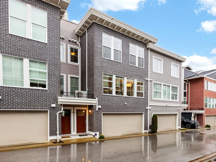 21-8371 202b Street, Langley, BC, V2Y 4K6 - 2