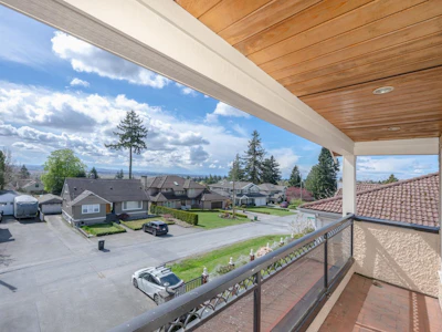 4215 Watling Street - 2