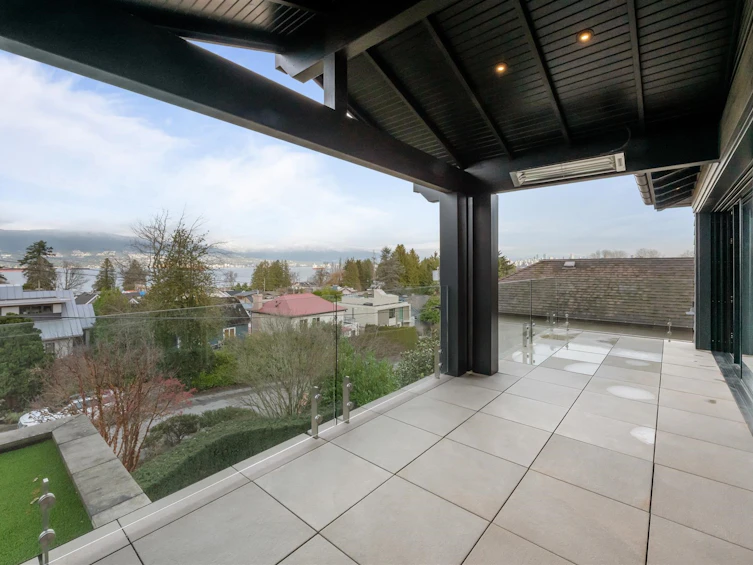 4546 Langara Avenue, Vancouver, BC, V6R 1C8 - 16