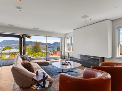 4546 Langara Avenue - 3