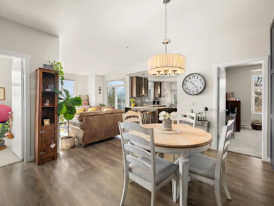 217-2242 Whatcom Road - 5