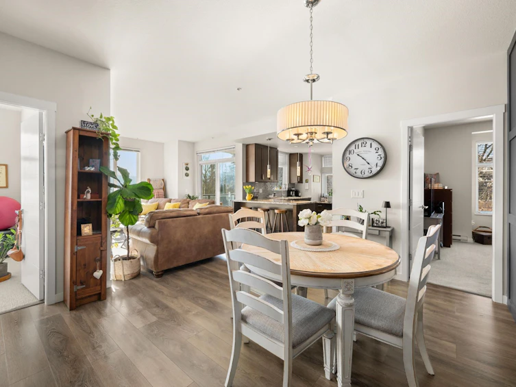 217-2242 Whatcom Road, Abbotsford, BC, V3G 0G3 - 5