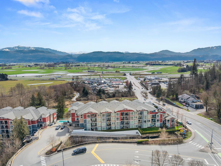 217-2242 Whatcom Road, Abbotsford, BC, V3G 0G3 - 2