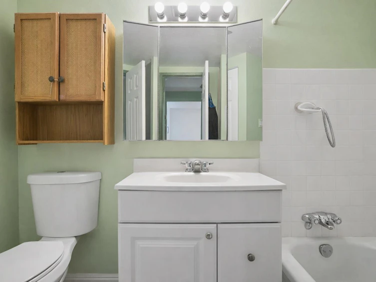120-9300 Glenacres Drive, Richmond, BC, V7A 1Y8 - 18