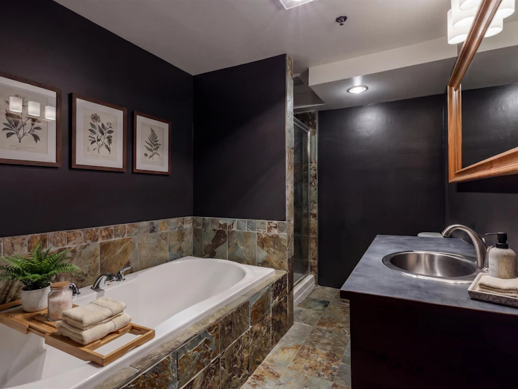 211-1220 E Pender Street, Vancouver, BC, V6A 1W8 - 12