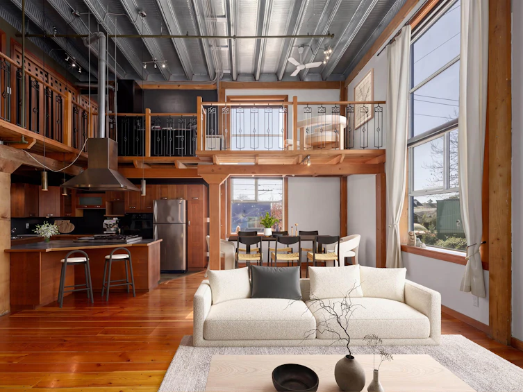 211-1220 E Pender Street, Vancouver, BC, V6A 1W8 - 2