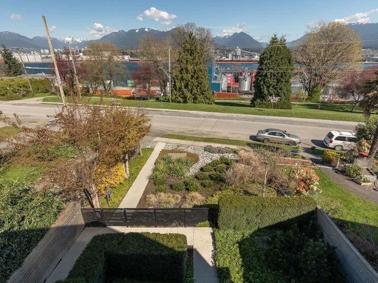 2732 Wall Street, Vancouver, BC, V5K 1A9 - 29