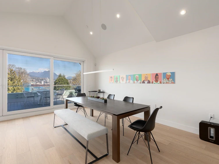 2732 Wall Street, Vancouver, BC, V5K 1A9 - 4
