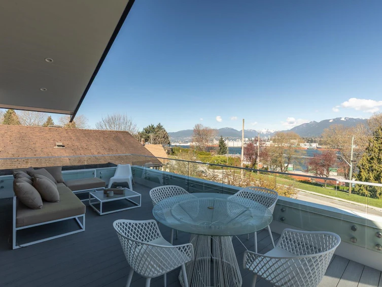 2732 Wall Street, Vancouver, BC, V5K 1A9 - 27