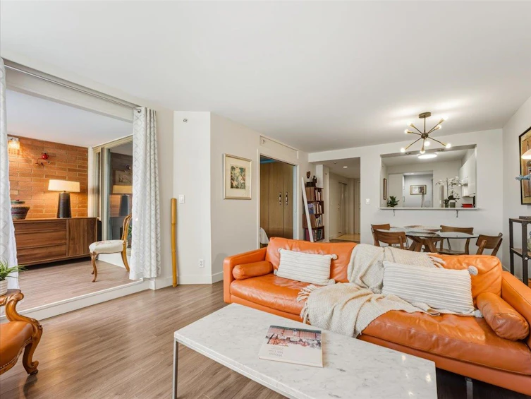 205-2438 Heather Street, Vancouver, BC, V5Z 3H9 - 3