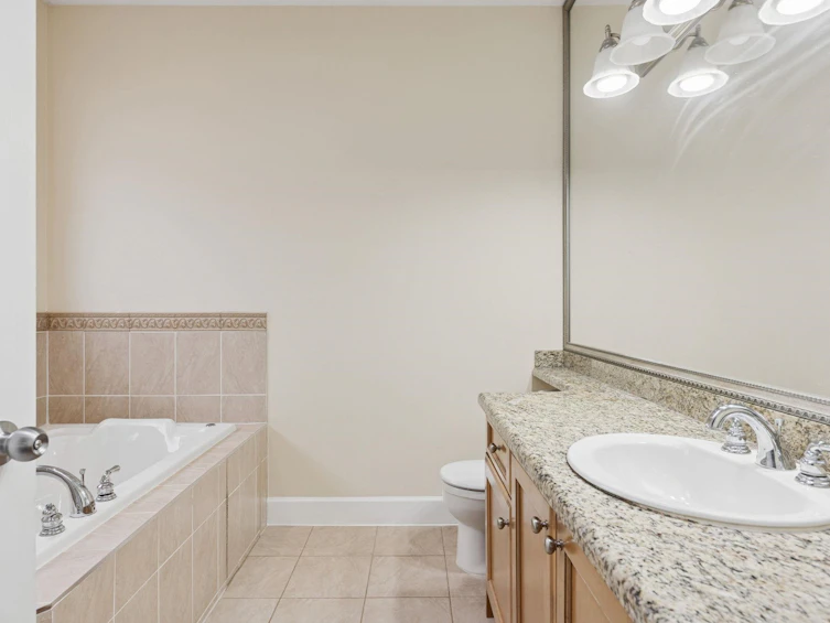8771 No. 2 Road, Richmond, BC, V7C 3M4 - 26