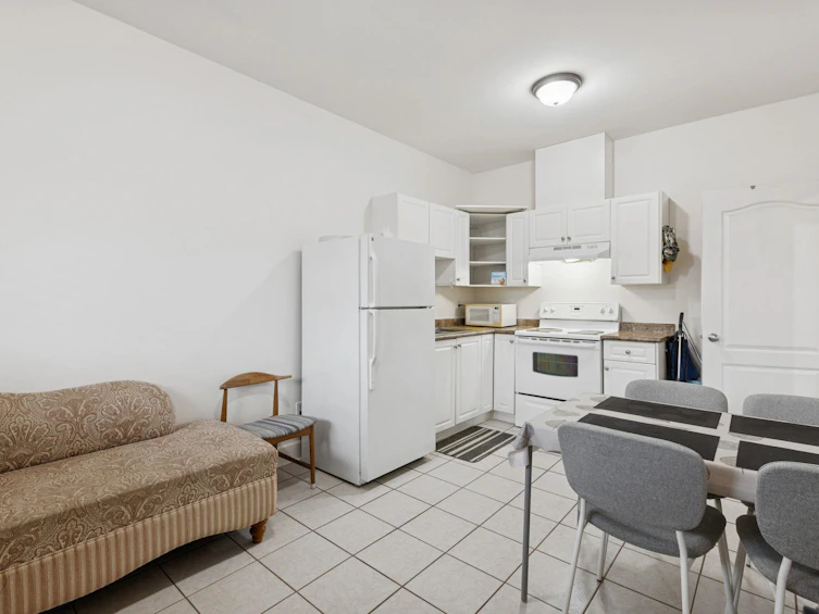 8771 No. 2 Road, Richmond, BC, V7C 3M4 - 34