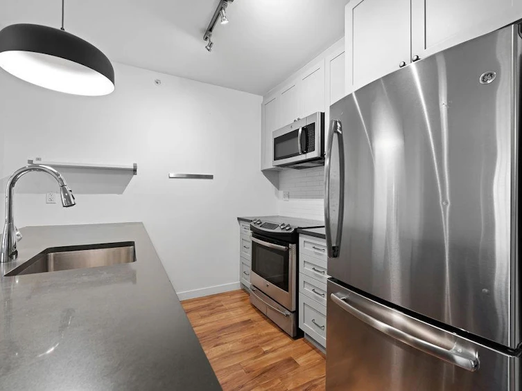 317-289 E 6th Avenue, Vancouver, BC, V5T 0E9 - 5