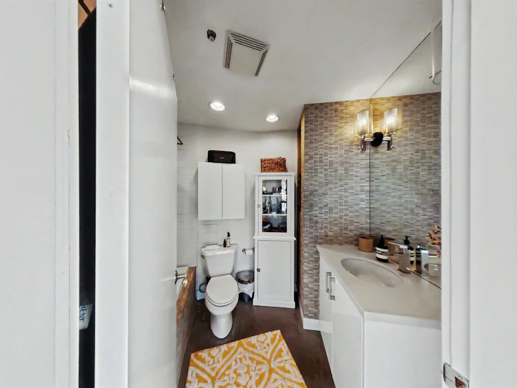 501-28 Powell Street, Vancouver, BC, V6A 1E7 - 18