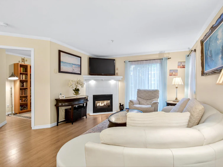 1-123 Seventh Street, New Westminster, BC, V3M 6Y2 - 3