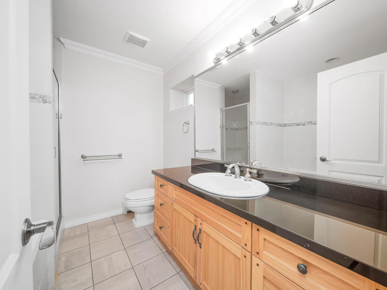 1312 Tenth Avenue, New Westminster, BC, V3M 3H9 - 32
