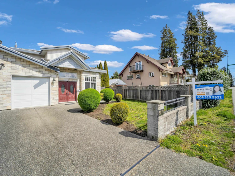 5871 Rumble Street, Burnaby, BC, V5J 2C3 - 2