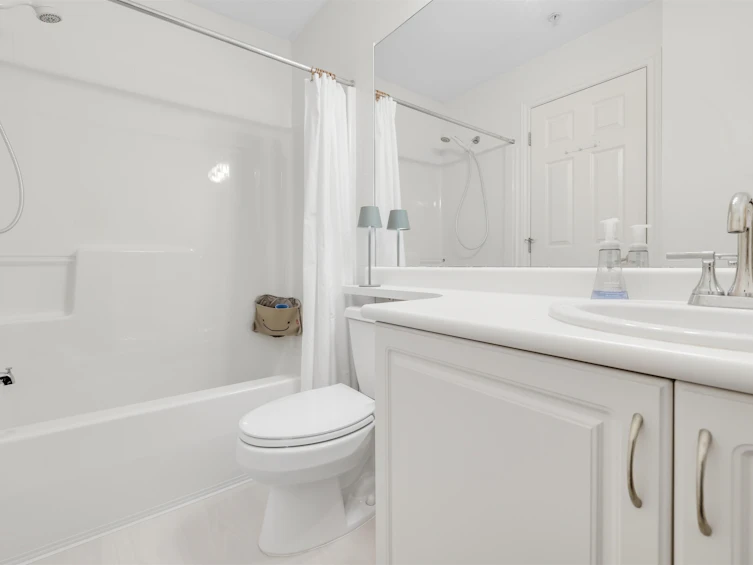 206-15323 17a Avenue, Surrey, BC, V4A 1V4 - 18
