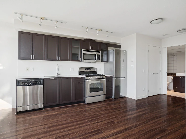 1010-4815 Eldorado Mews, Vancouver, BC, V5R 0B2 - 4