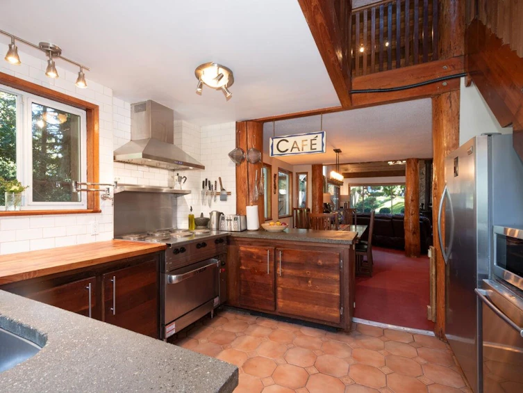 574 Cowan Road, Bowen Island, BC, V0N 1G2 - 9