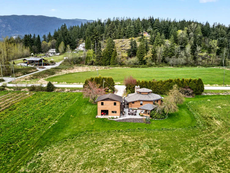 20066 Mcneil Road, Pitt Meadows, BC, V3Y 1Z1 - 20