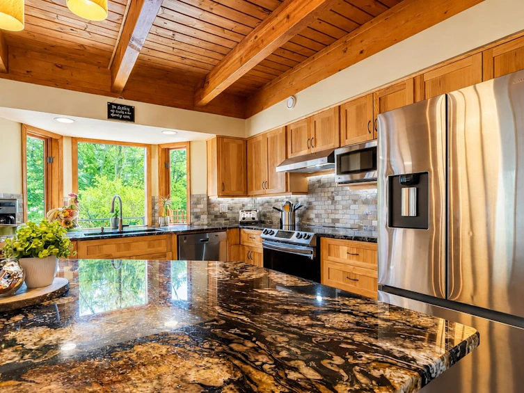 32744 Richards Avenue, Mission, BC, V2V 7E7 - 8