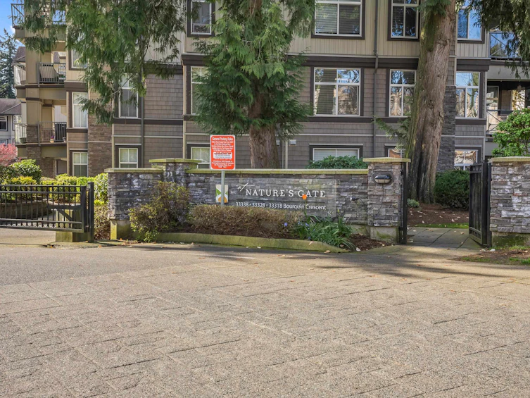 315-33318 E Bourquin Crescent, Abbotsford, BC, V2S 0A6 - 23